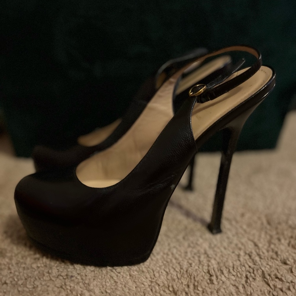 Sexiest Heel I’ve ever owned YSL